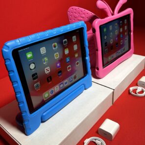 Bundle Deal: 2 iPad Air 1st gen 32BG with cases for kids